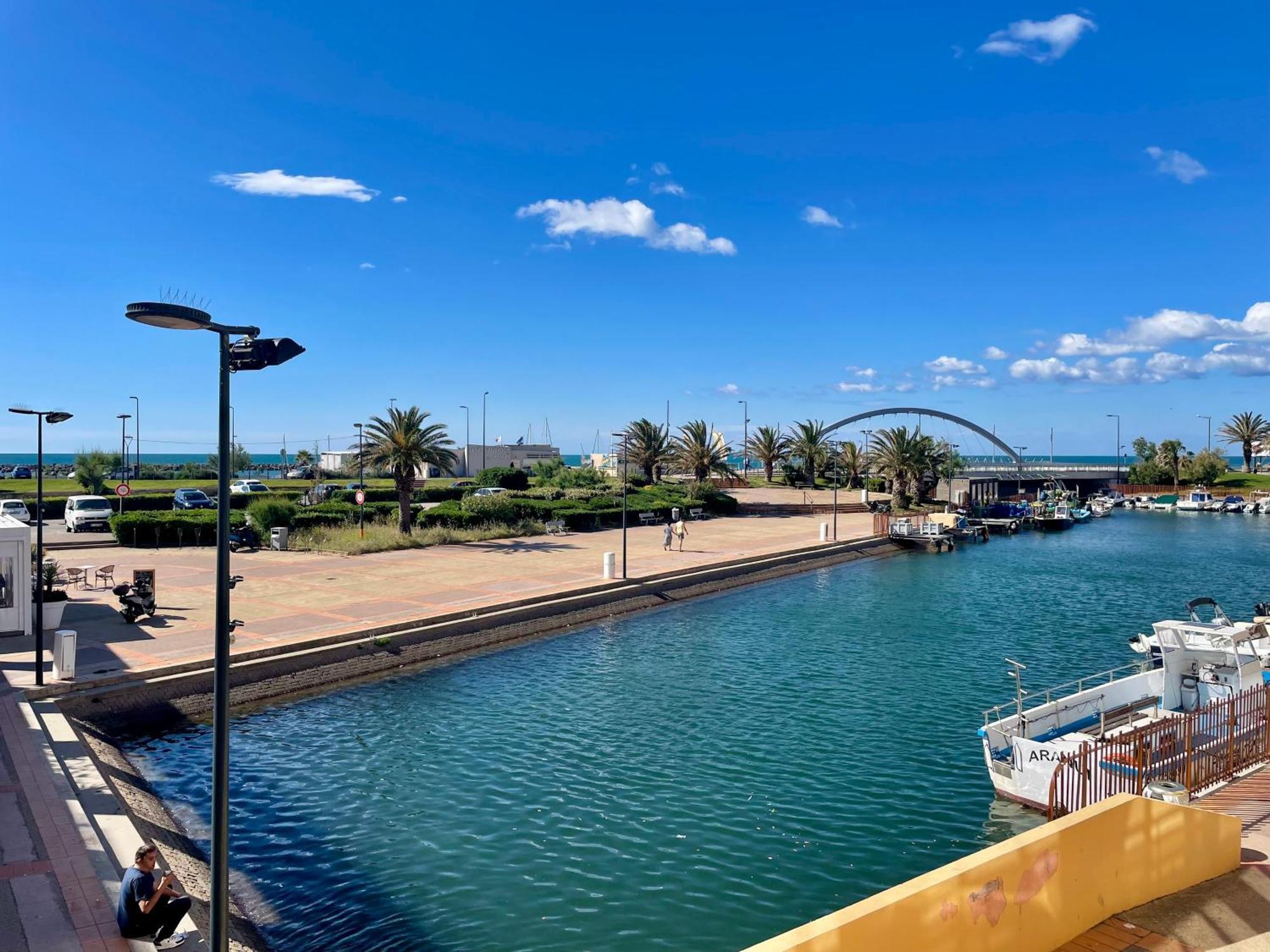 Studio Vue Mer Quartier Des Quilles Sete Exterior photo